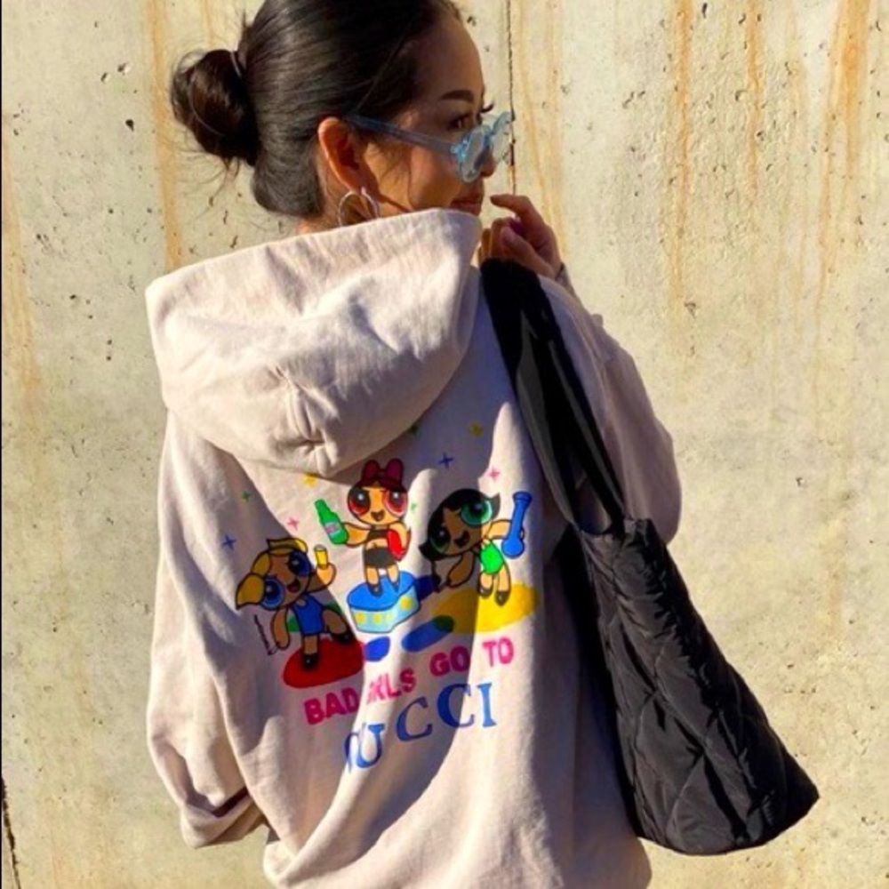 Mega Yacht Sweatshirt Hoodie Powerpuff Girls
Chanel Gucci